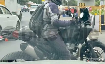 Royal Enfield Himalayan 750 side