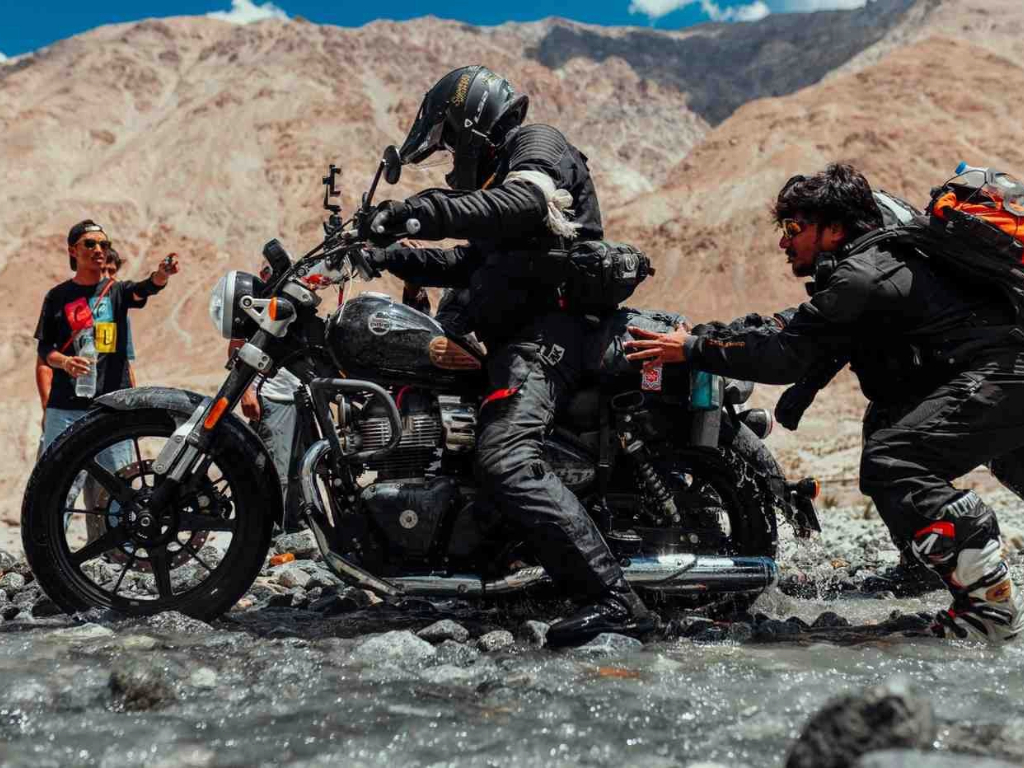 Royal Enfield Himalayan Odyssey mountain