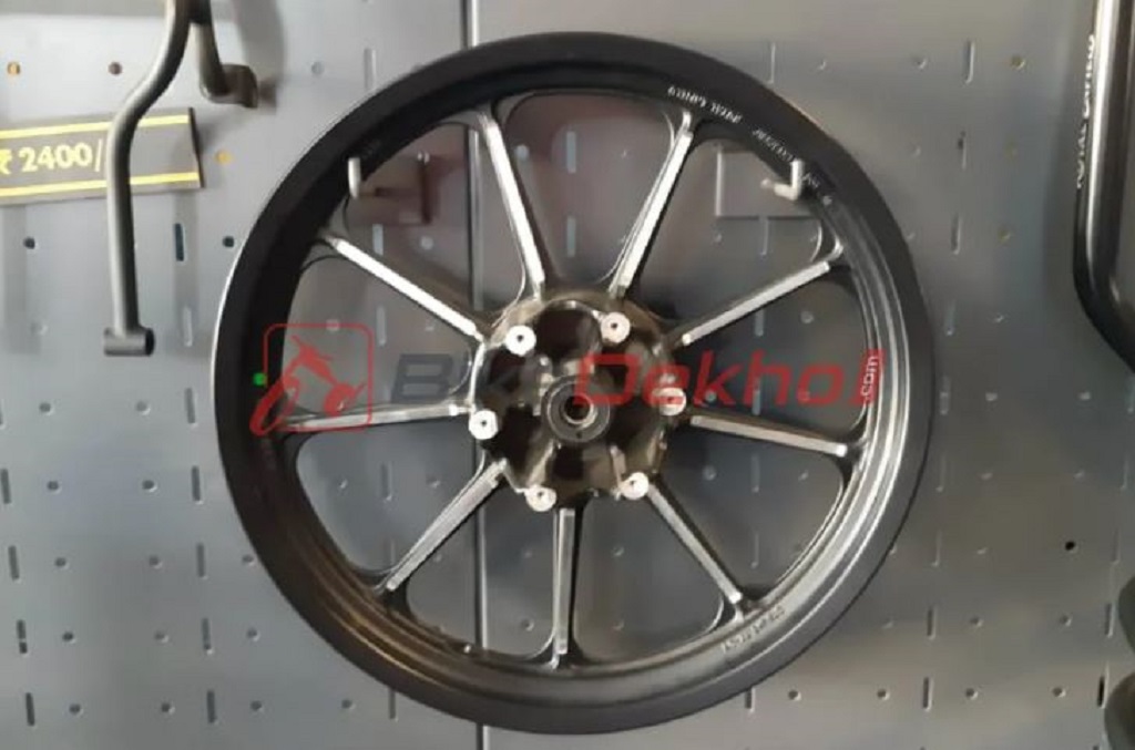 Royal Enfield Interceptor 650 Alloy Wheels