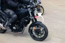 Royal Enfield Roadster 450 Spied Front