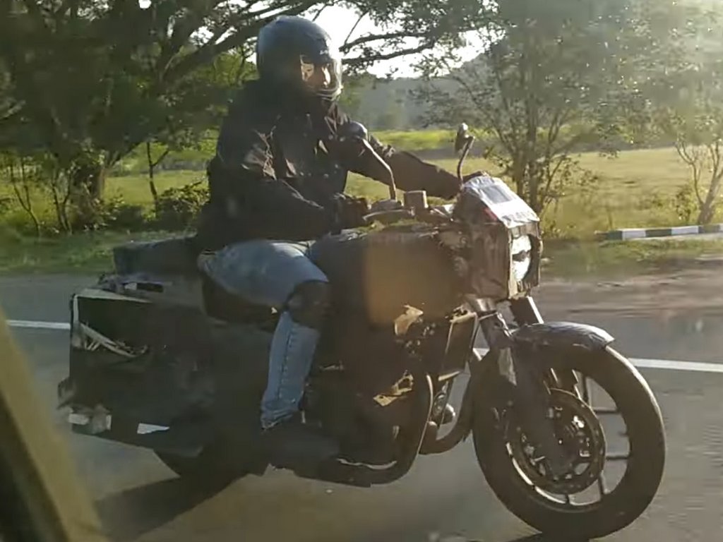 Royal Enfield SG650 Spied