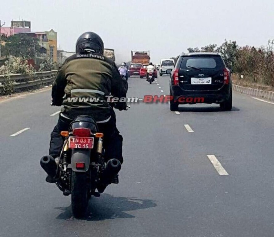 Royal Enfield Twin-Cylinder Bike Spied