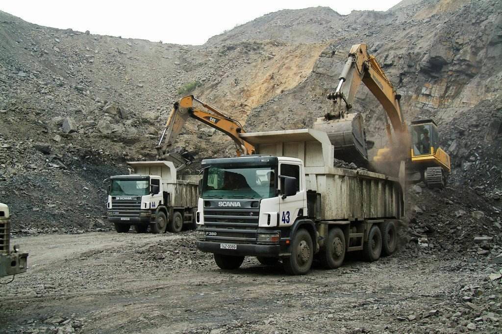 Scania P 380 Tipper