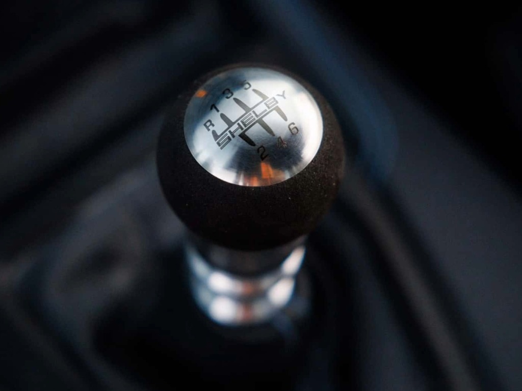 Shelby Super Snake R gear knob