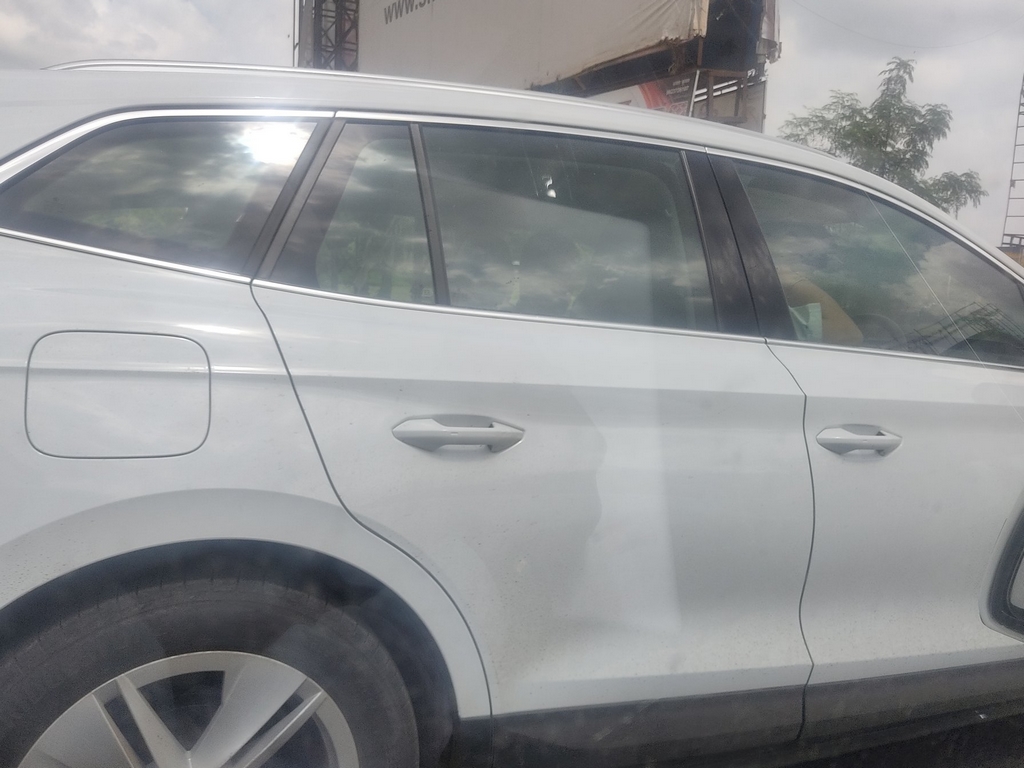 Skoda Enyaq iV Spied Side