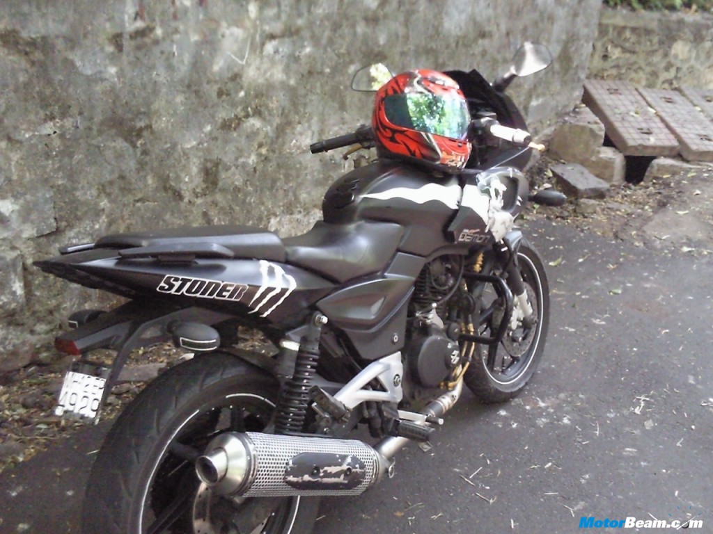 Sonu Singh & His Modified Pulsar 220