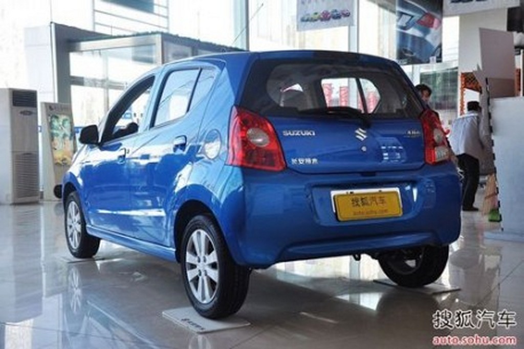 Suzuki Alto China rear