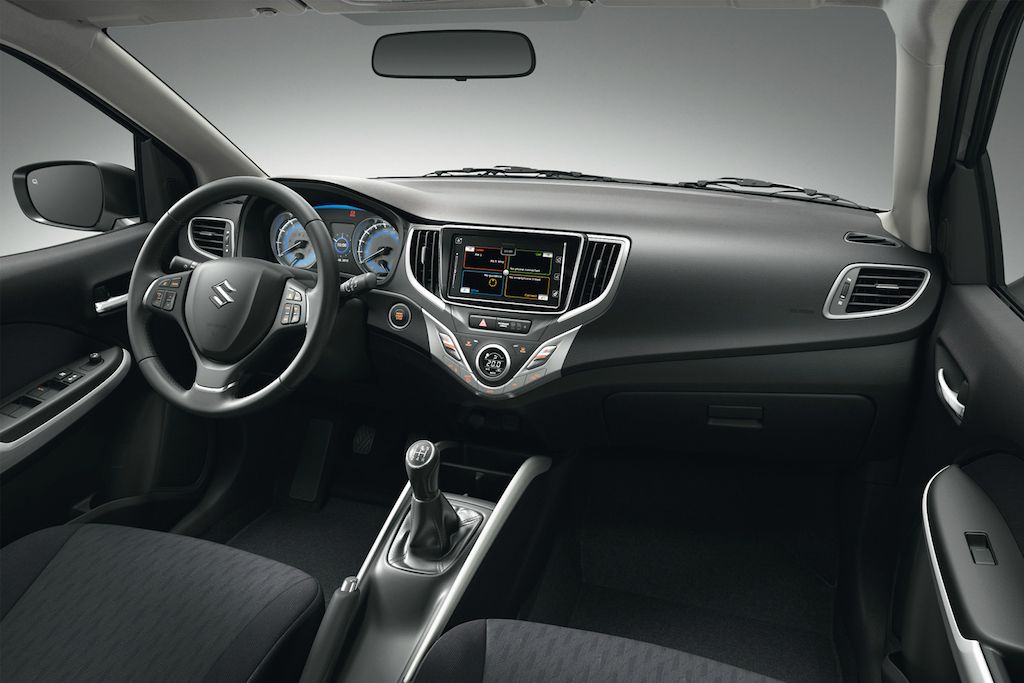Suzuki Baleno Dashboard