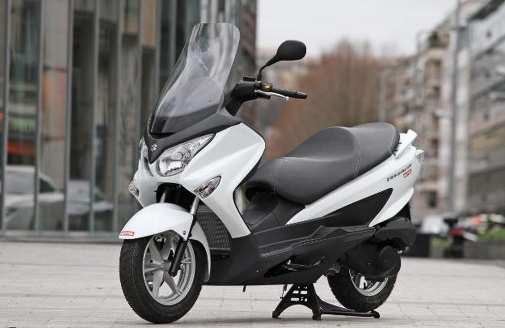 Suzuki Burgman UH125