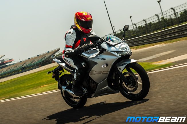 Suzuki Gixxer SF 250 Hindi Video Review