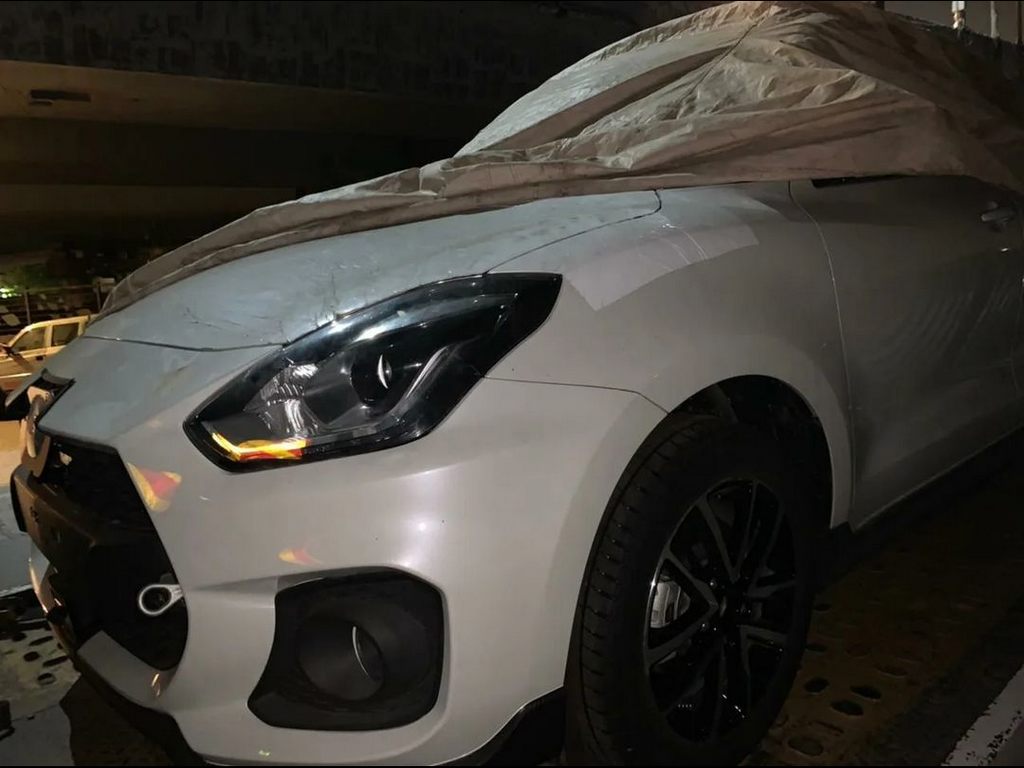 Suzuki Swift Sport Spied Front Left