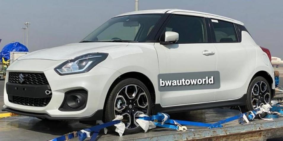 Suzuki Swift Sport Spied