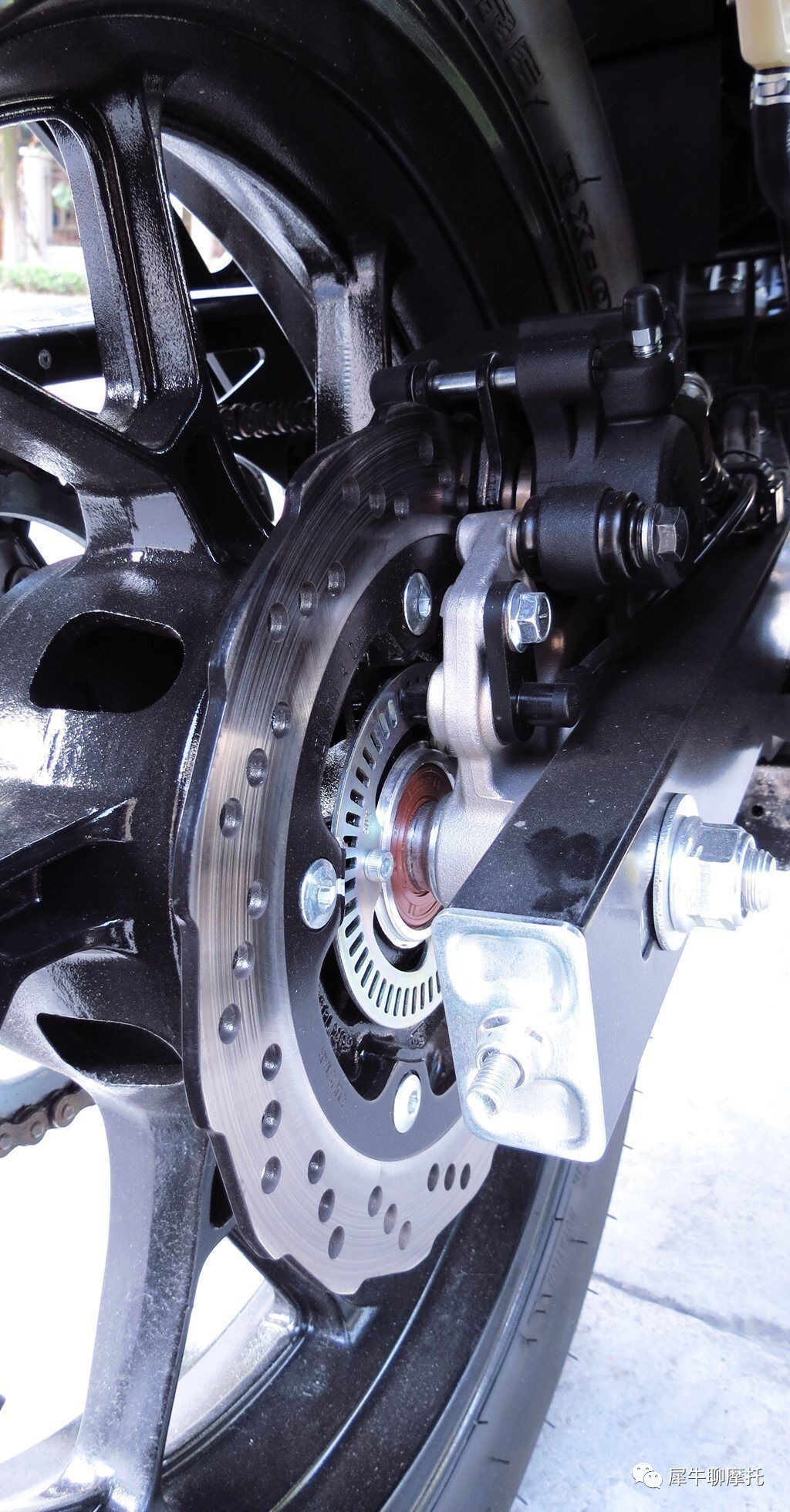 Suzuki V-Strom 250 ABS