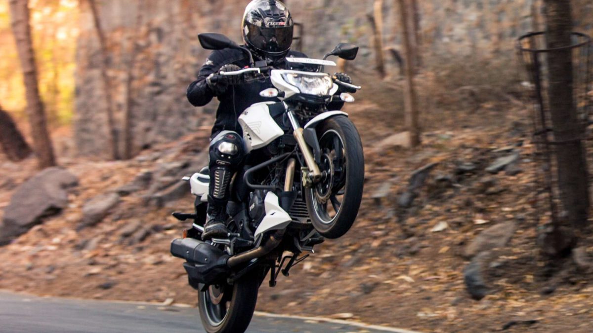 2016 TVS Apache 200 Review Test Ride