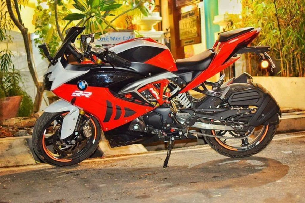 TVS Apache RR 310 BMW S1000RR Paint Job