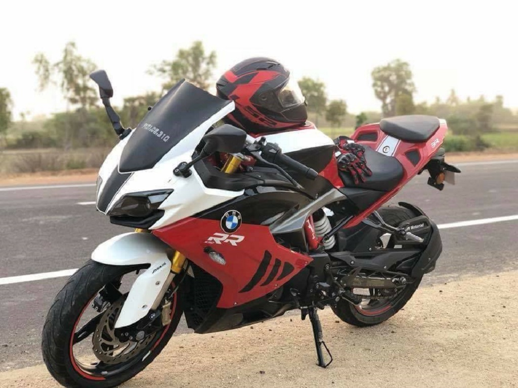 TVS Apache RR 310 Modified To Resemble BMW S1000RR