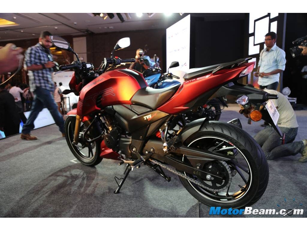 TVS Apache RTR 200 4V Red Rear