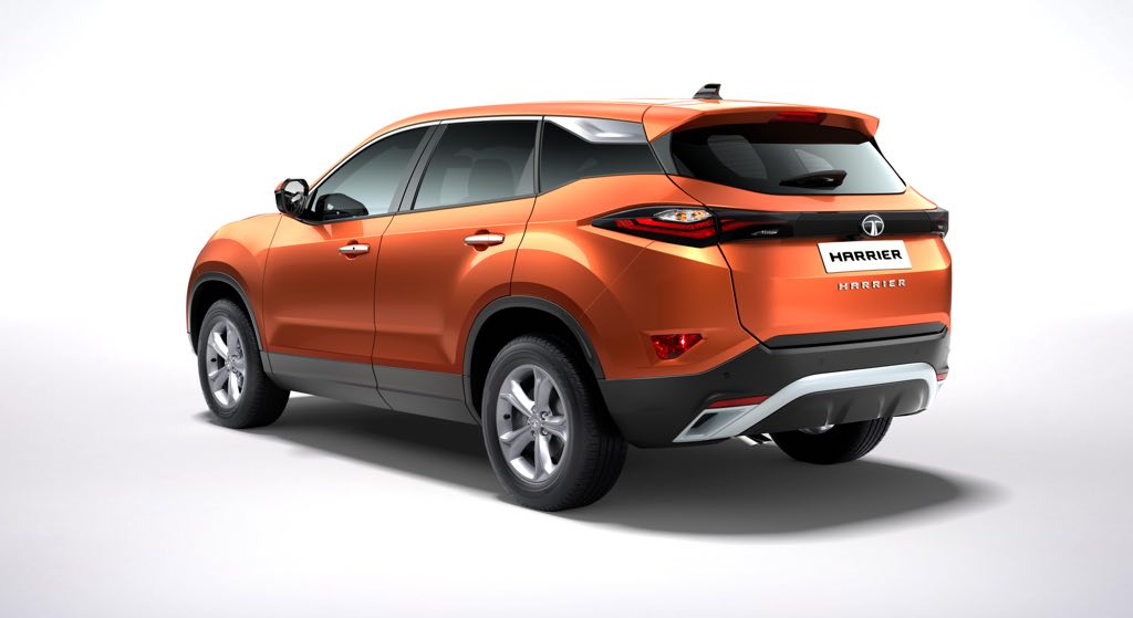 Tata Harrier Vs Toyota Innova Crysta