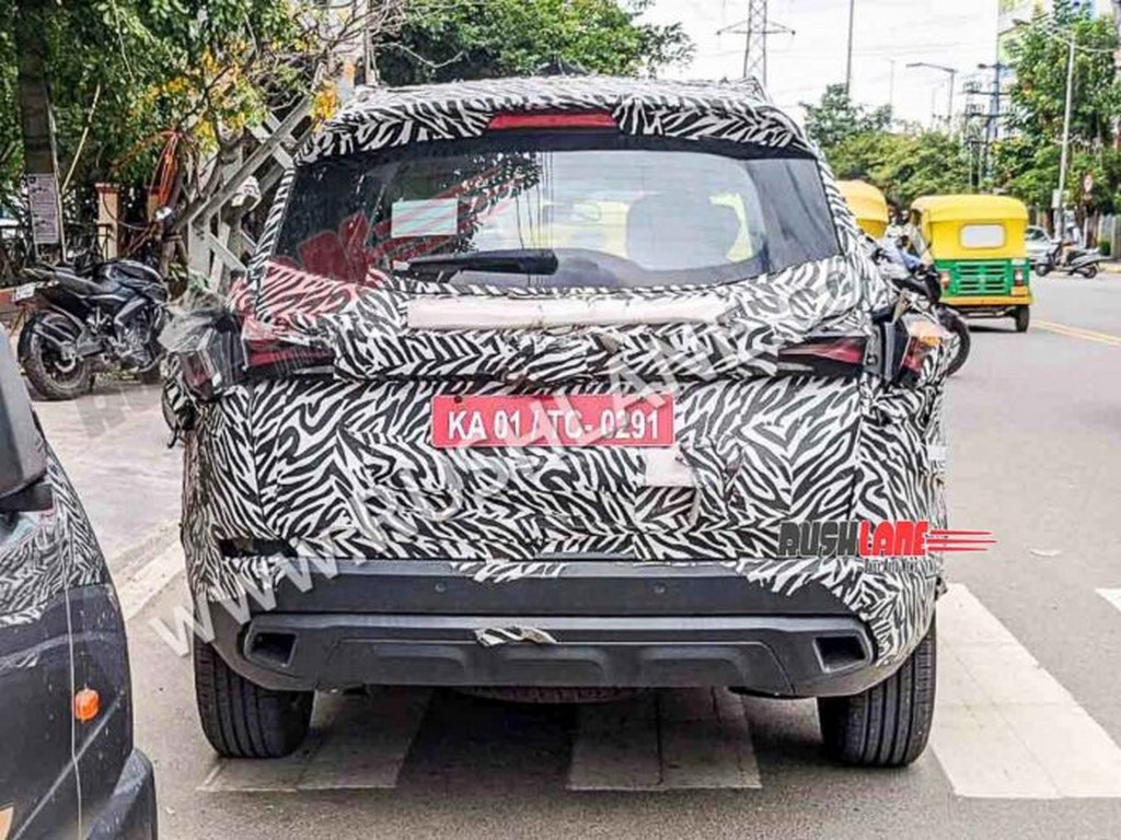 Tata Safari Petrol Spied Rear