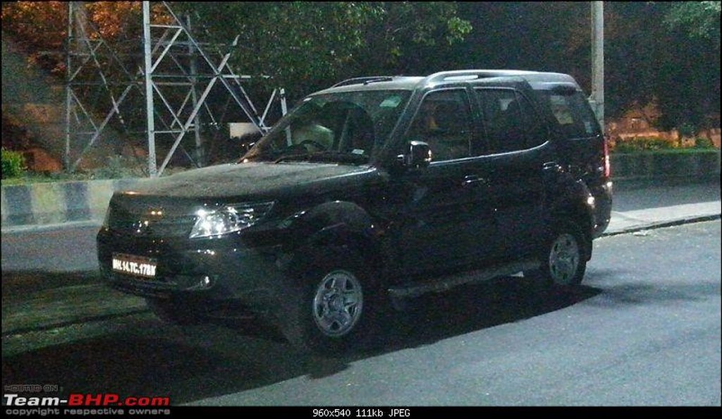 Tata Safari Storme Facelift Spied