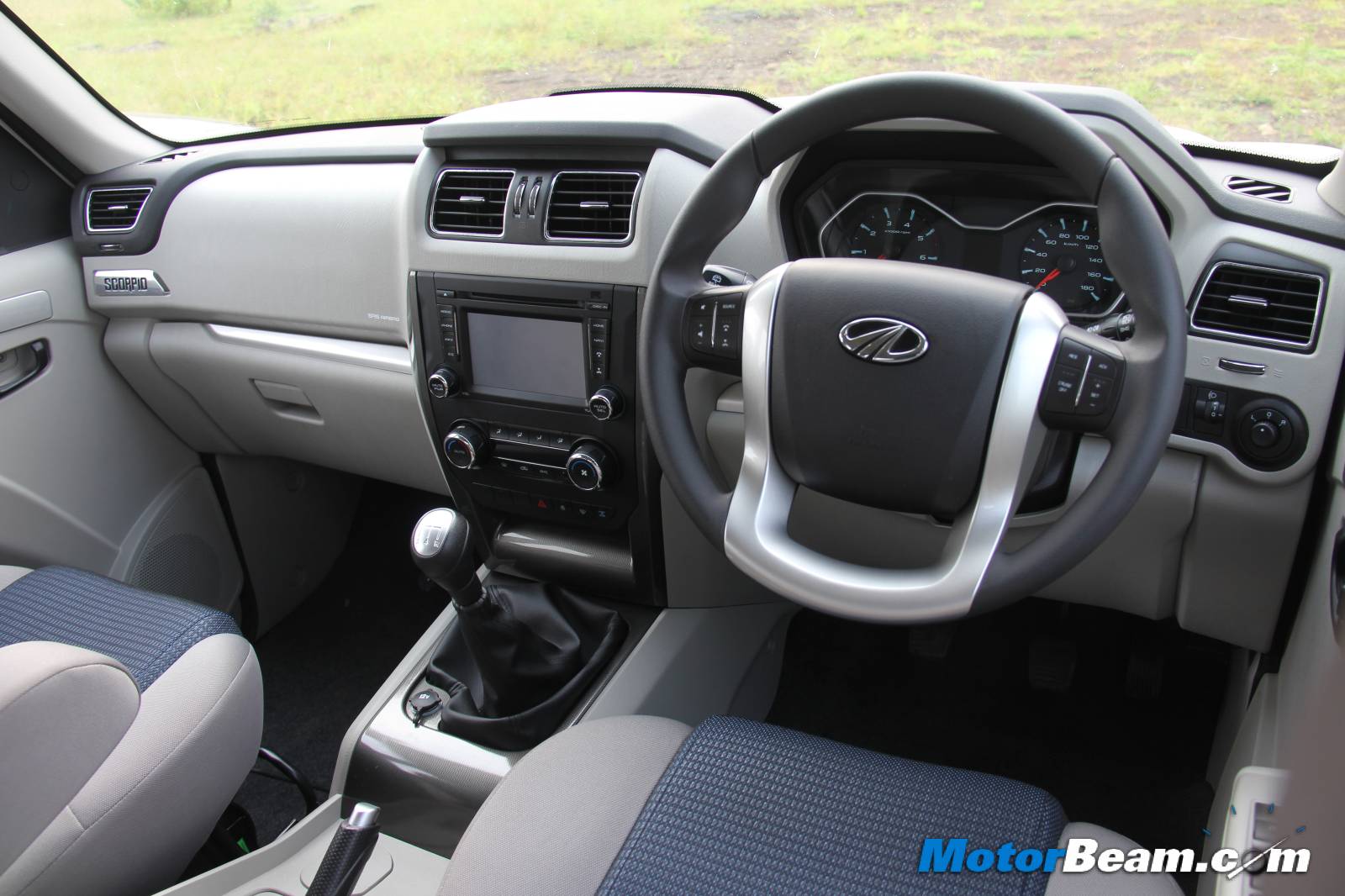 Tata Safari Storme vs Mahindra Scorpio