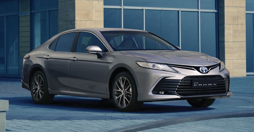 Toyota Camry Hybrid Facelift Price