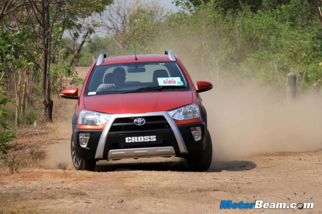 Toyota Etios Cross Road Test