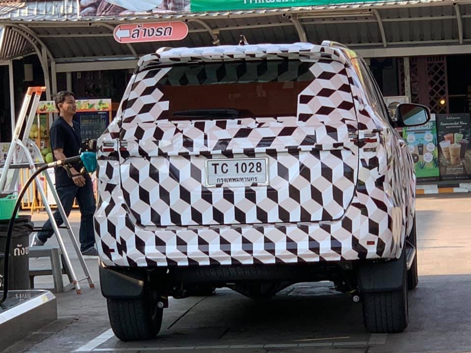 Toyota Fortuner Facelift Spy Shot