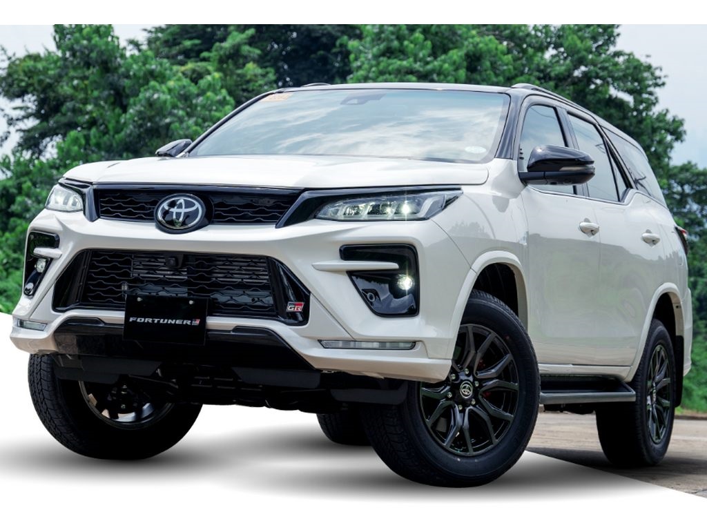 Toyota Fortuner GR Sport Spotted Front