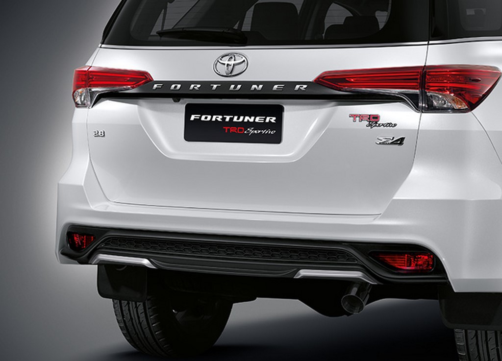 Toyota Fortuner TRD Sportivo 2 Back