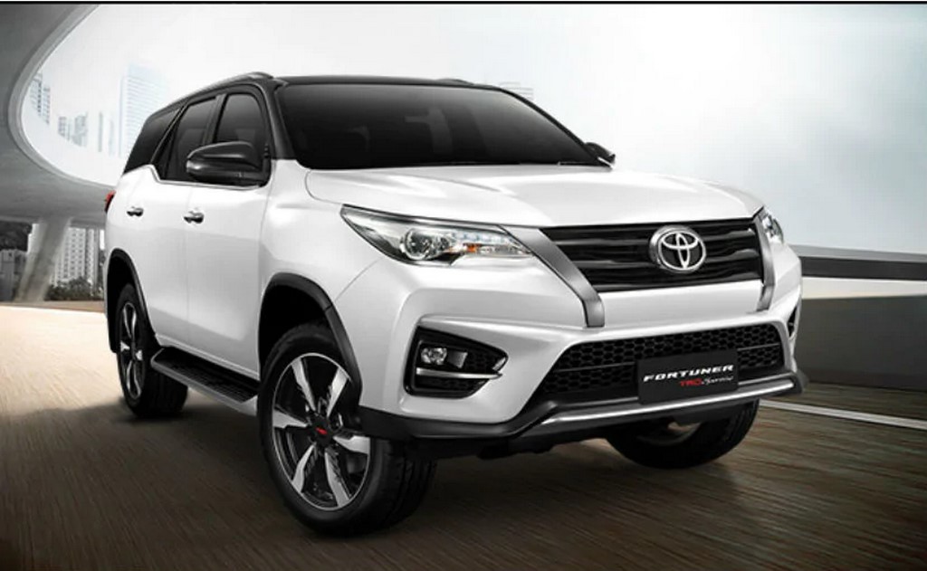 Toyota Fortuner TRD Sportivo 2 Front