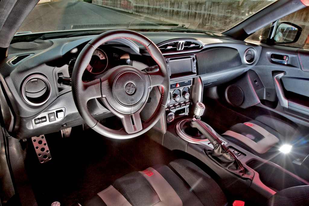 Toyota GT86 Eco Explorer interior