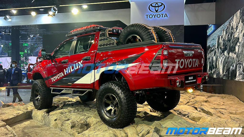 Toyota Hilux Extreme Off-Road Concept 1