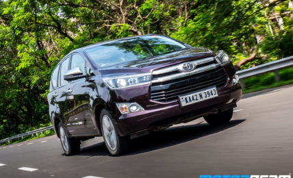 Toyota-Innova-Crysta-BS6-32