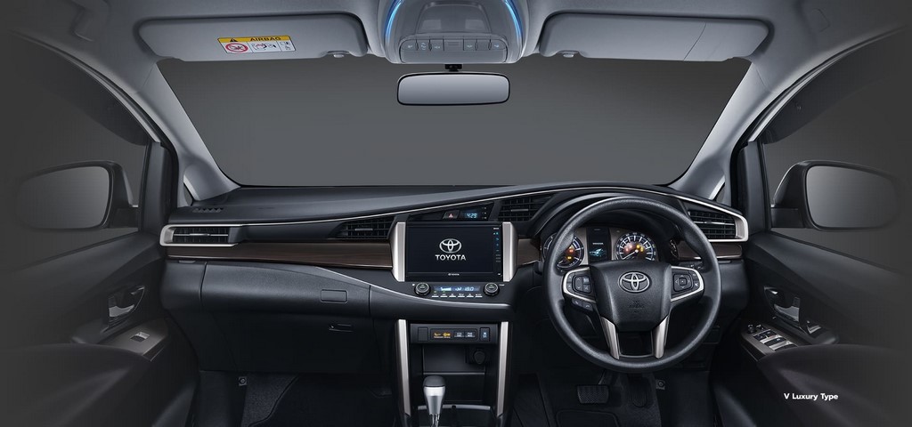 Toyota Innova Crysta Facelift Dashboard