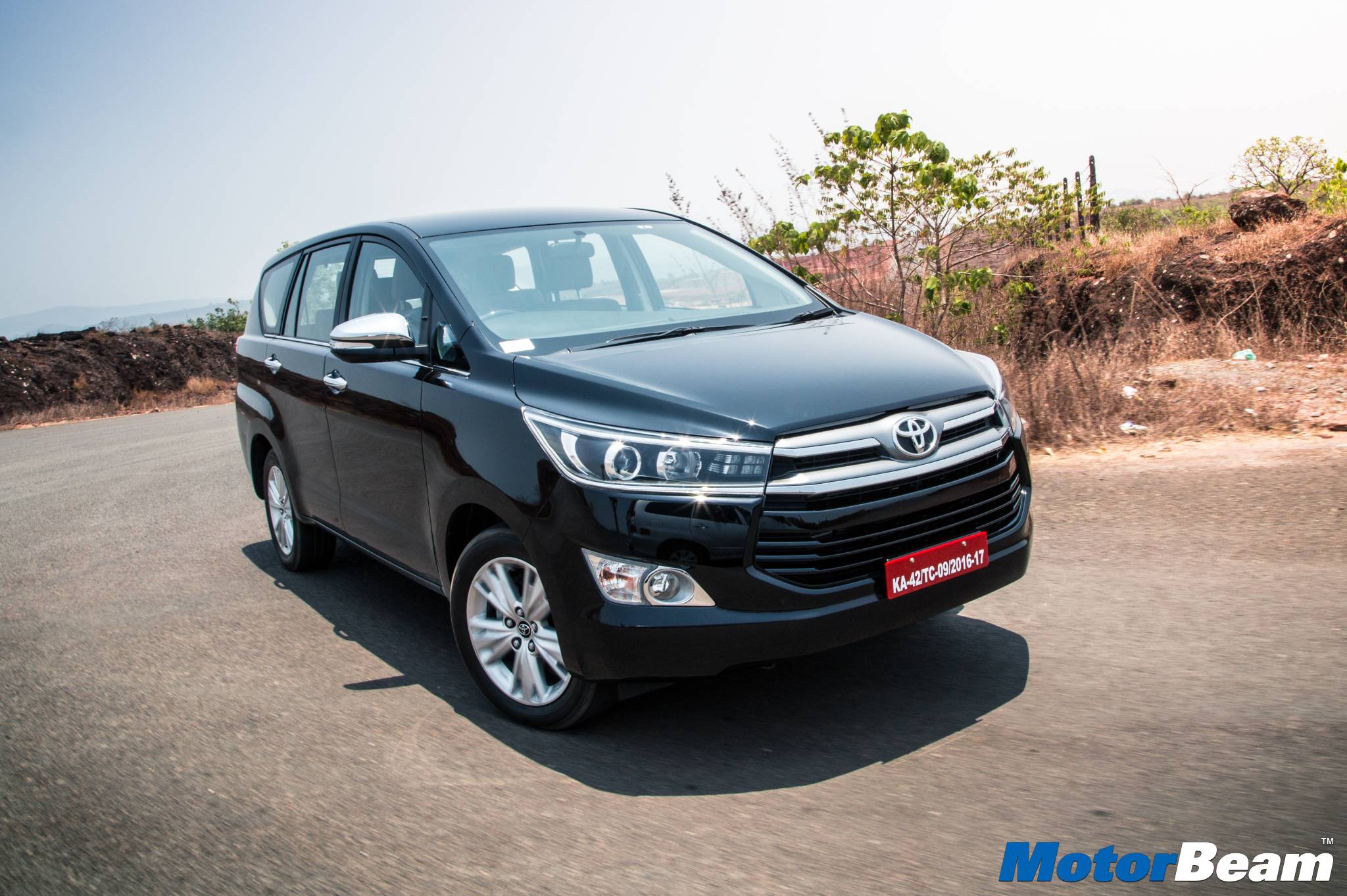 Toyota Innova Crysta Video Review