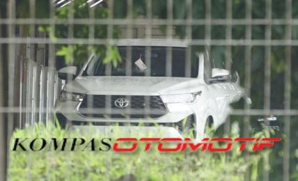 Toyota Innova Hycross Spied Undisguised