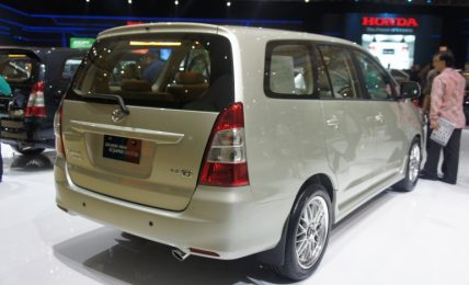 Toyota-Innova-MPV-Facelift-8