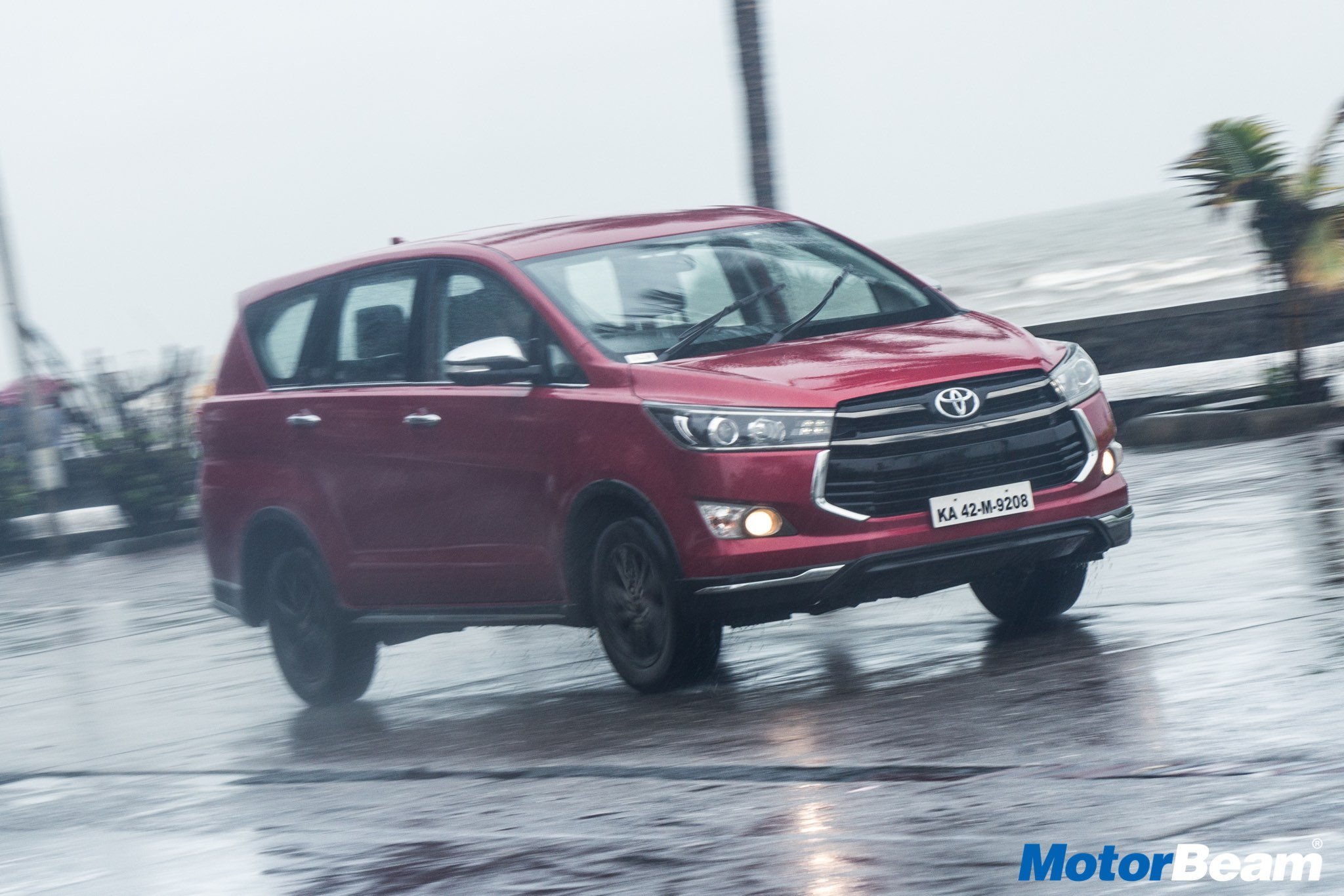 Toyota Innova Crysta Bs6 Price Hiked By Rs 25 000 61 000