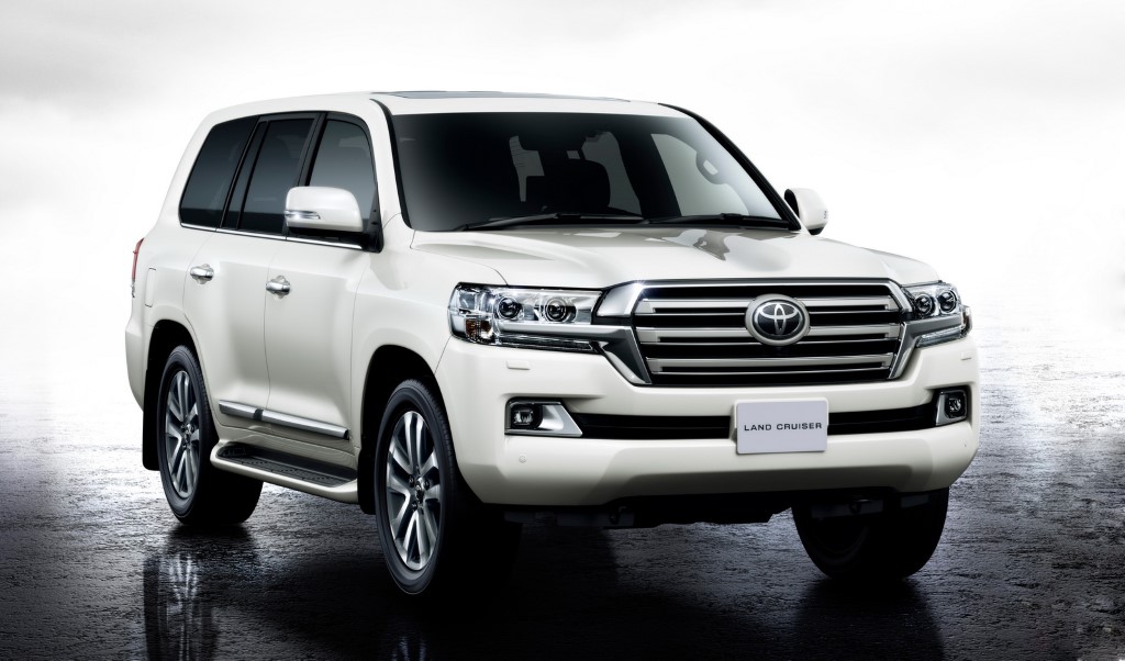 Toyota Land Cruiser 200 Unveiled