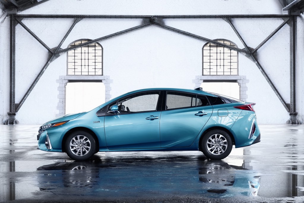 Toyota Prius Prime Side