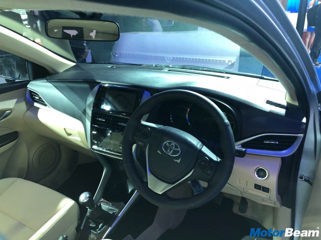 Toyota Yaris 2
