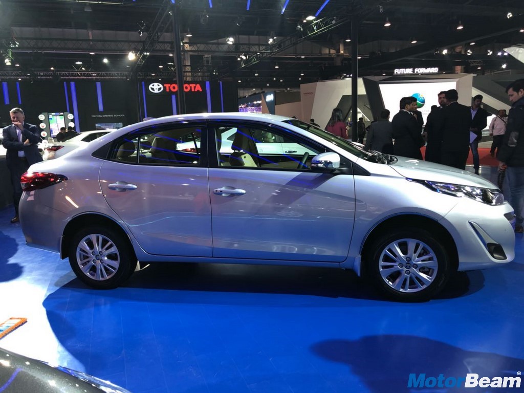 Toyota Yaris 5