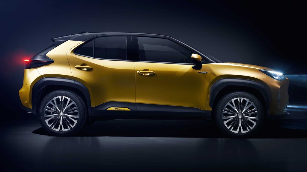Toyota Yaris Cross Side