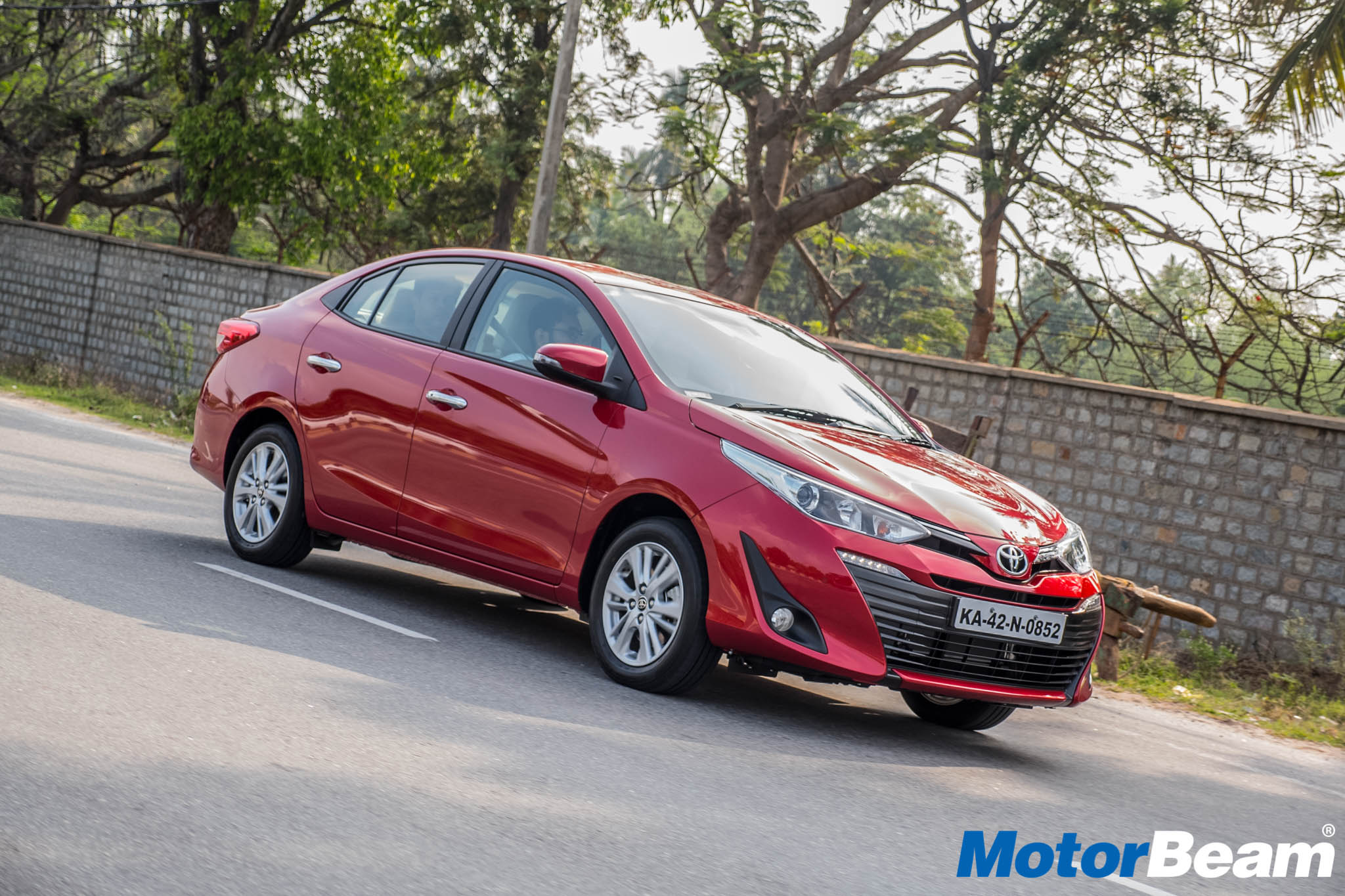 Toyota Yaris Pros & Cons