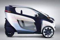 Toyota i-ROAD EV Concept Side