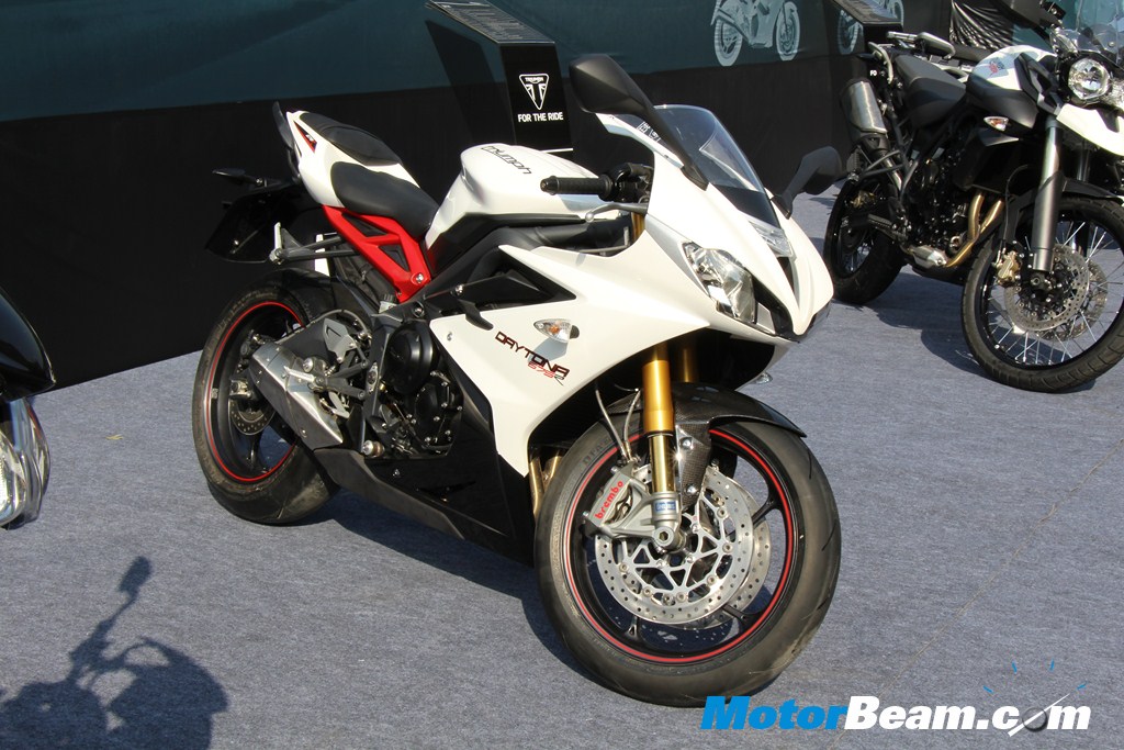 Triumph Daytona Side