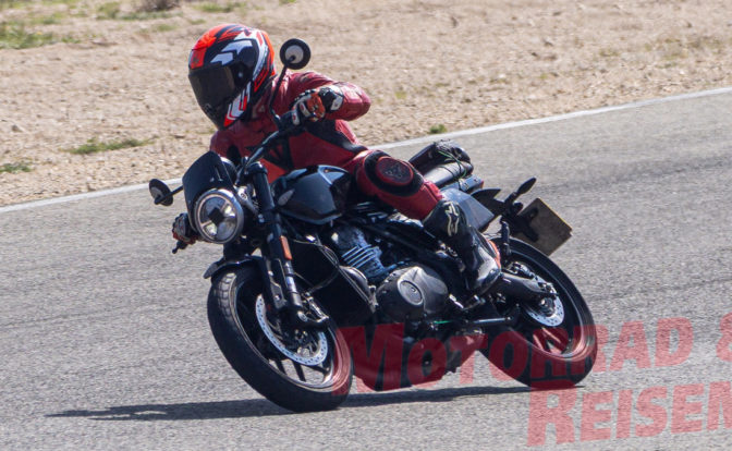 Triumph Scrambler T4