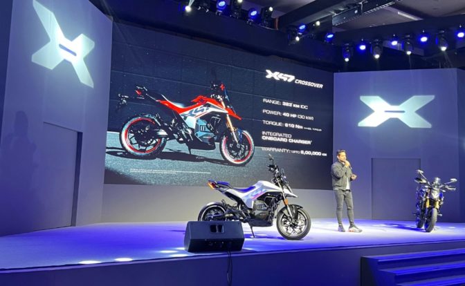 Ultraviolette-X47-Crossover-reveal-side