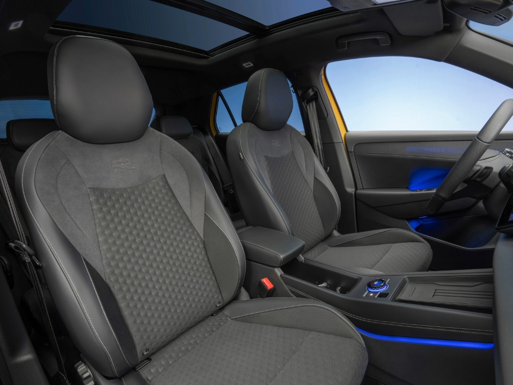 VW T-Roc seats